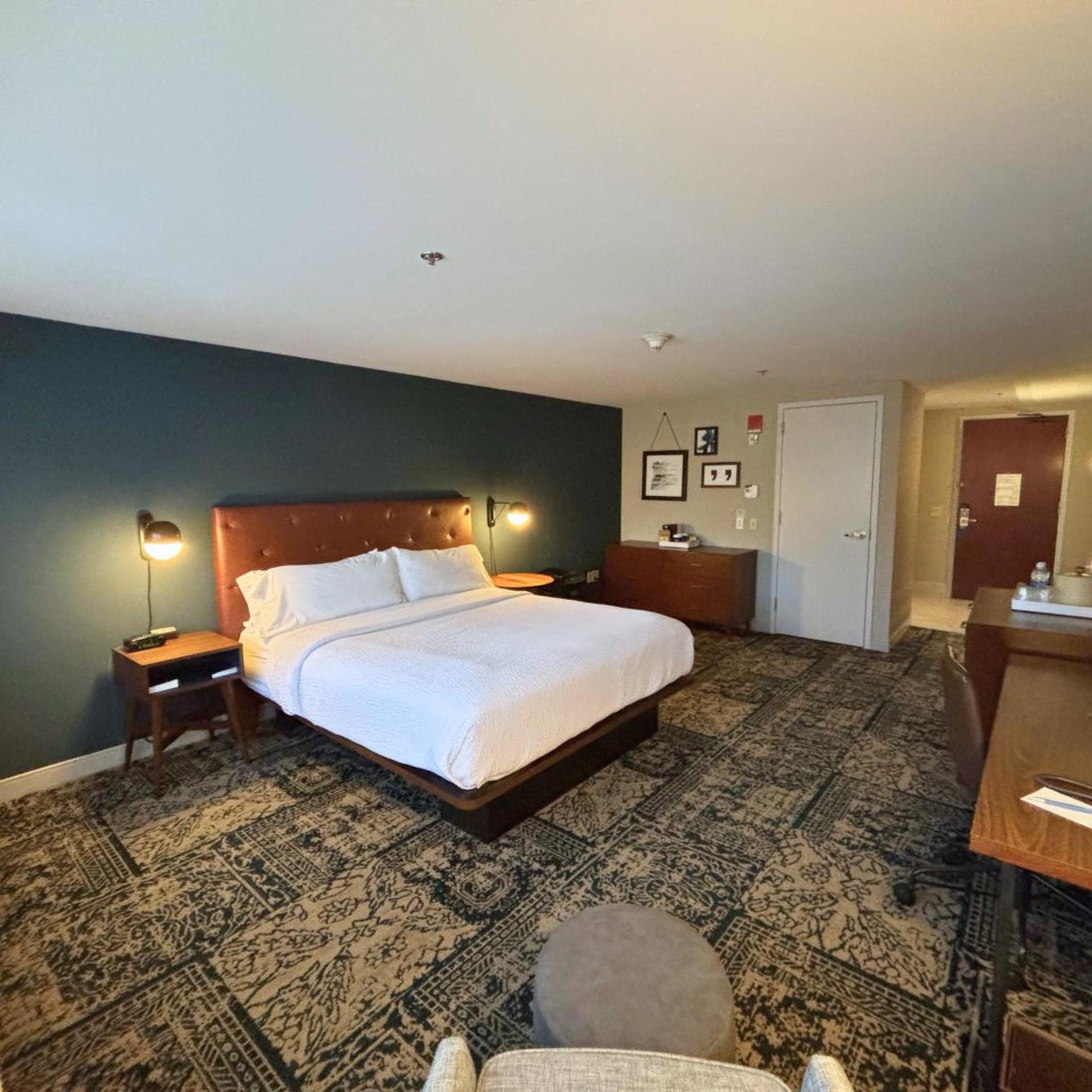 Room, King Bed, Allergy Friendly, Accessible