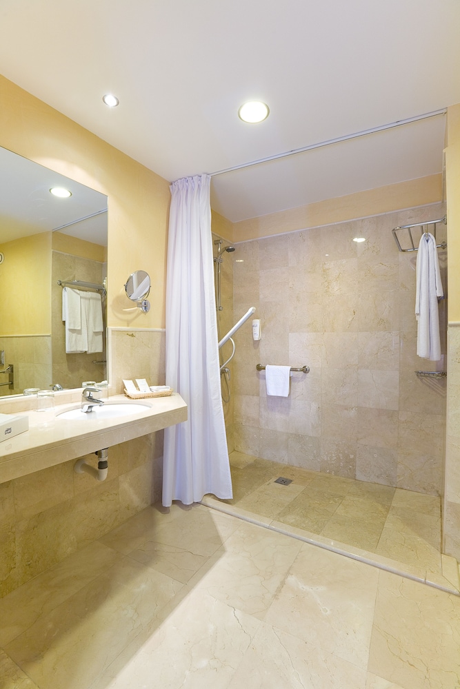 Gloria Palace Royal Hotel and Spa 23/70