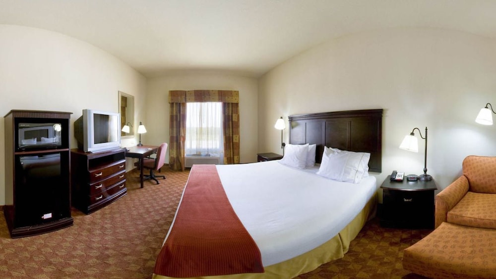 Holiday Inn Express Hotel & Suites Sweetwater 17/47