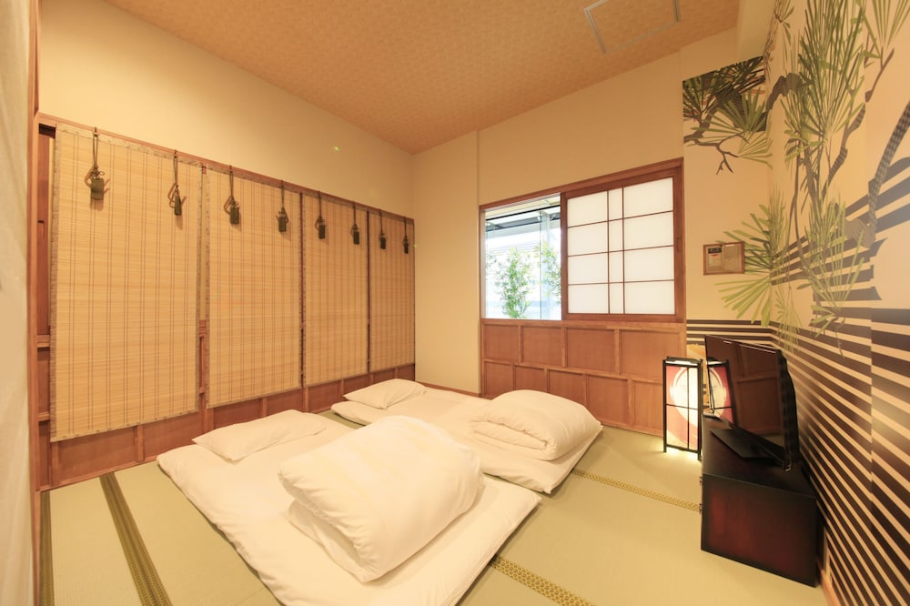 Ueno Station Hostel Oriental 1 10/50