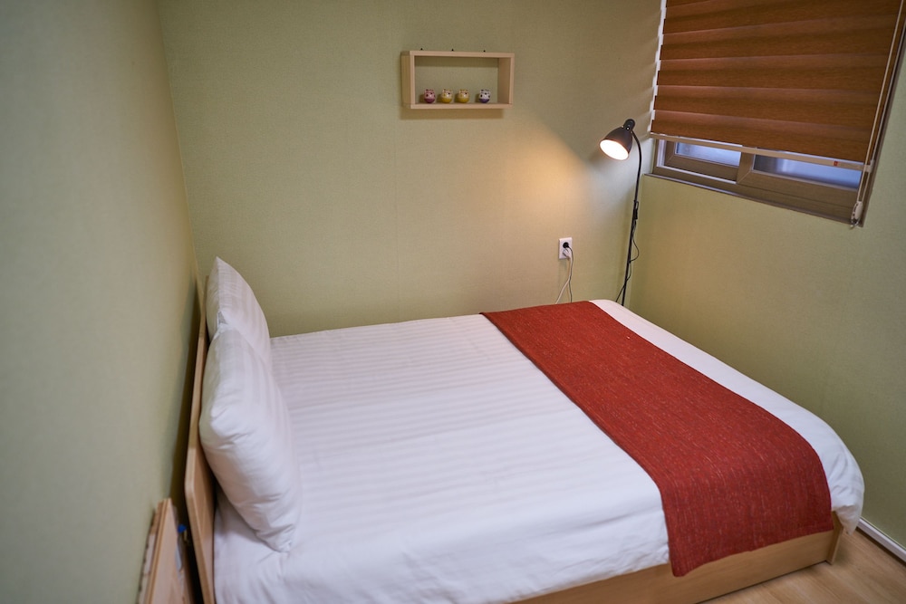 R Guesthouse 22/74