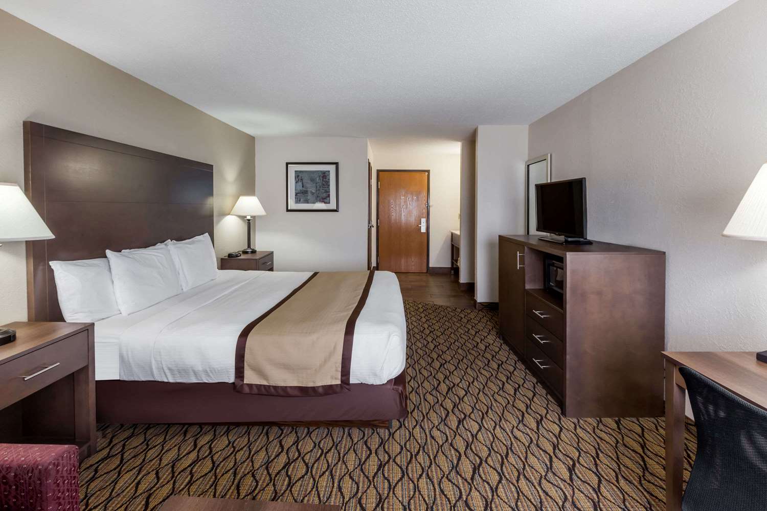 Baymont by Wyndham Auburn 5/14