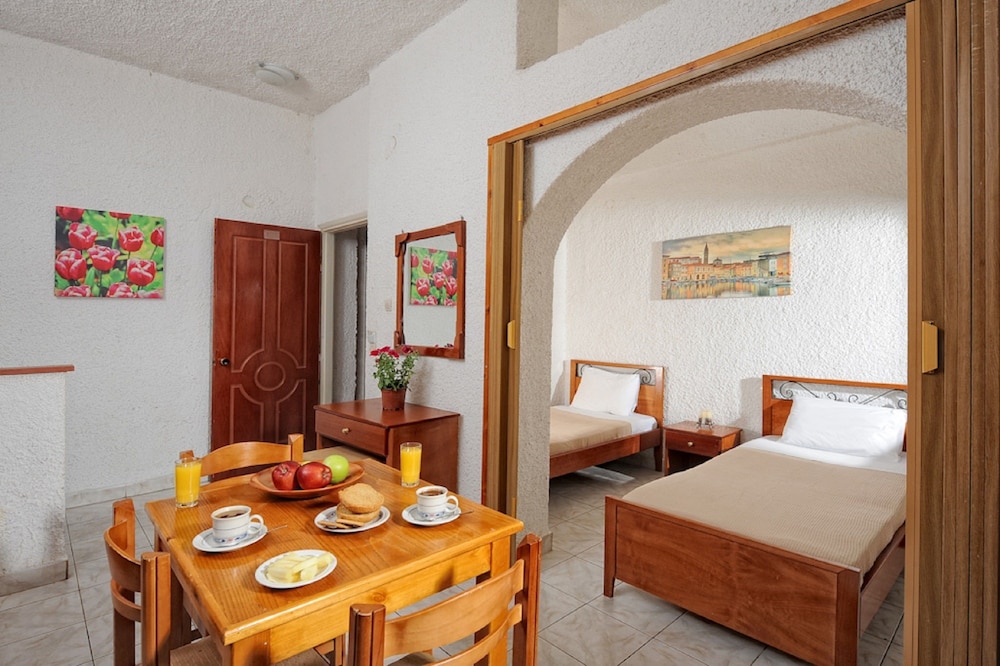 Erofili Apartments 26/72