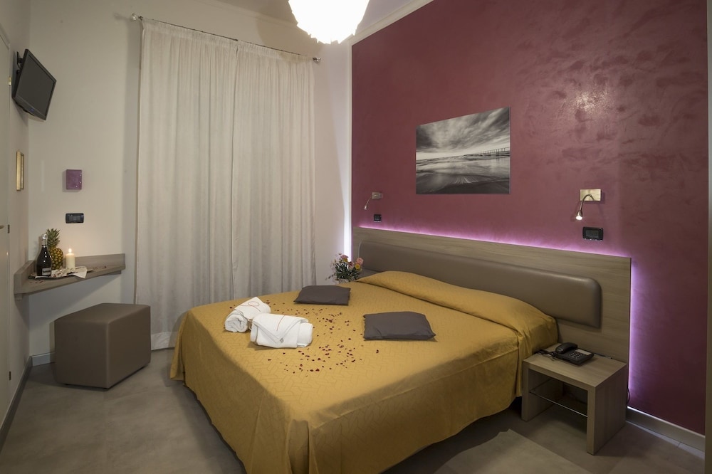 Hotel Piccinelli 37/63