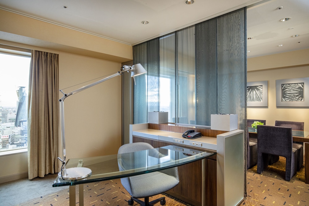 Hilton Nagoya Hotel 24/85