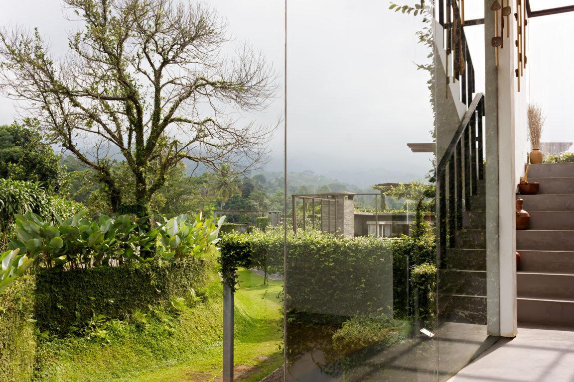 TEA GARDEN RESORT 36/46
