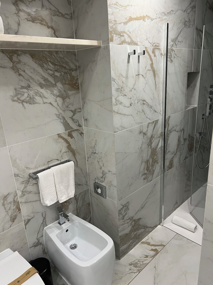 Maison Tritone 68/77