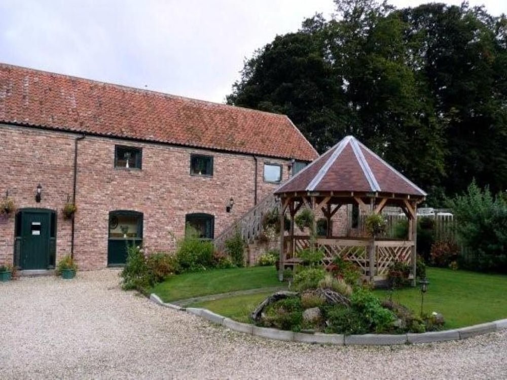 Wolds Village 41/49