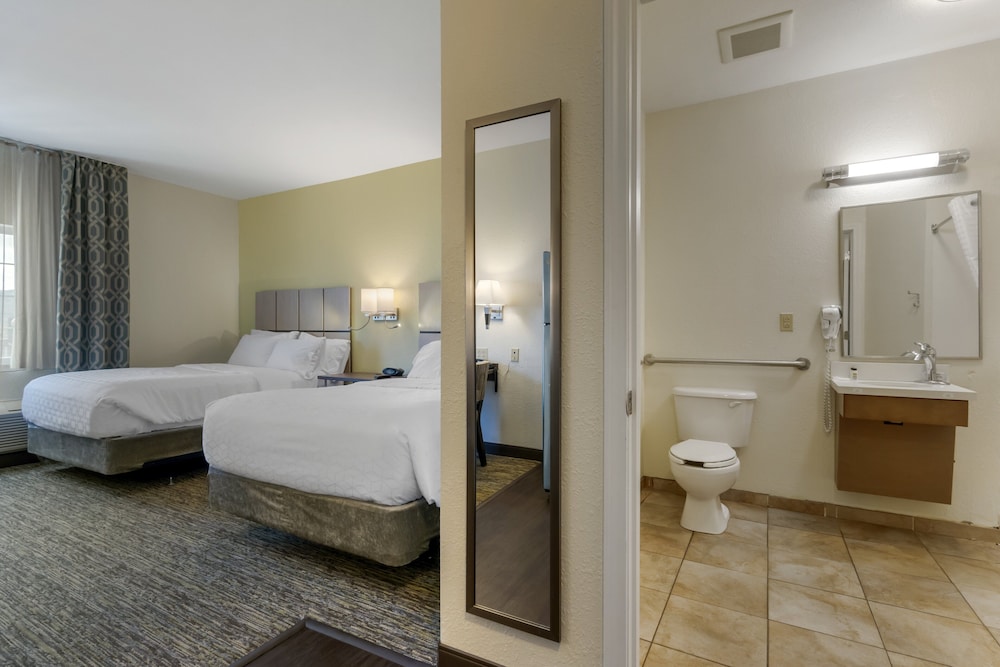 Candlewood Suites Reading 11/43