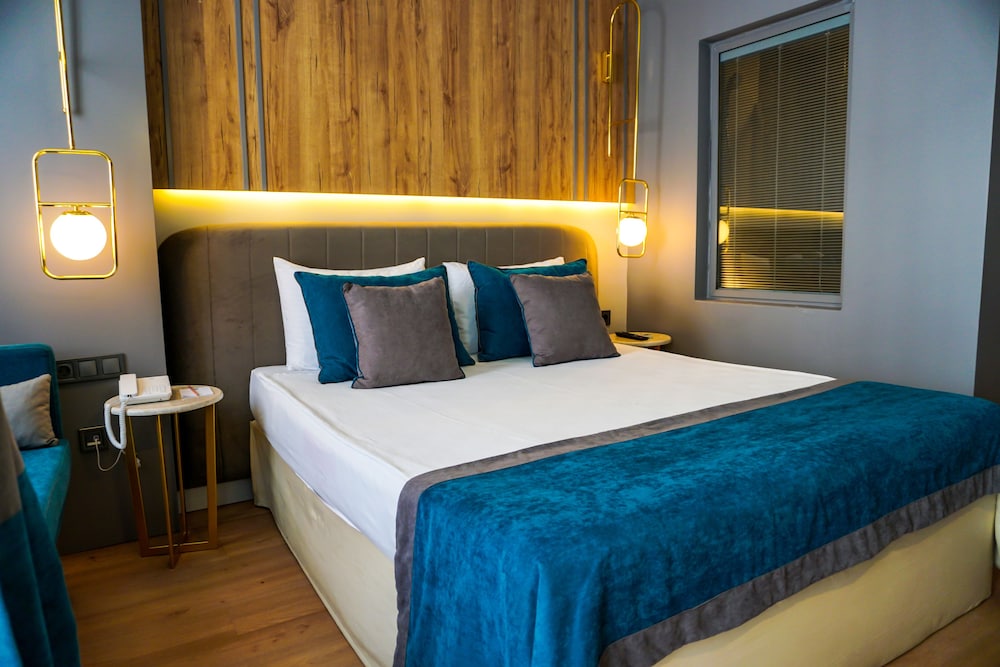 Sealife Lounge - Adults Only 15/50