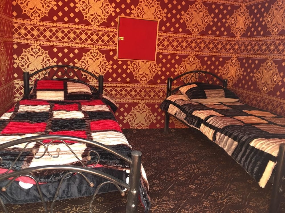 Bedouins Desert Camp 13/50
