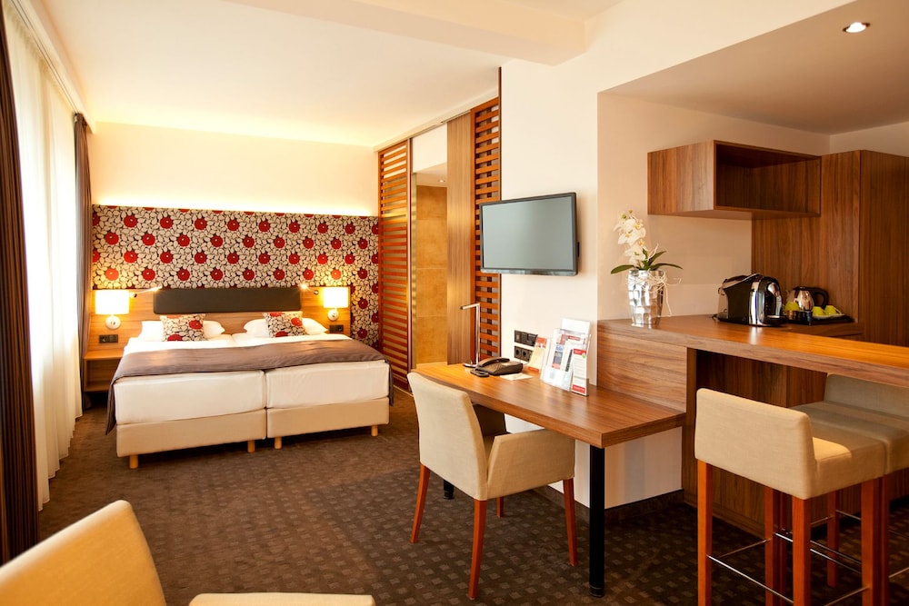 Best Western Hotel Hohenzollern 10/30