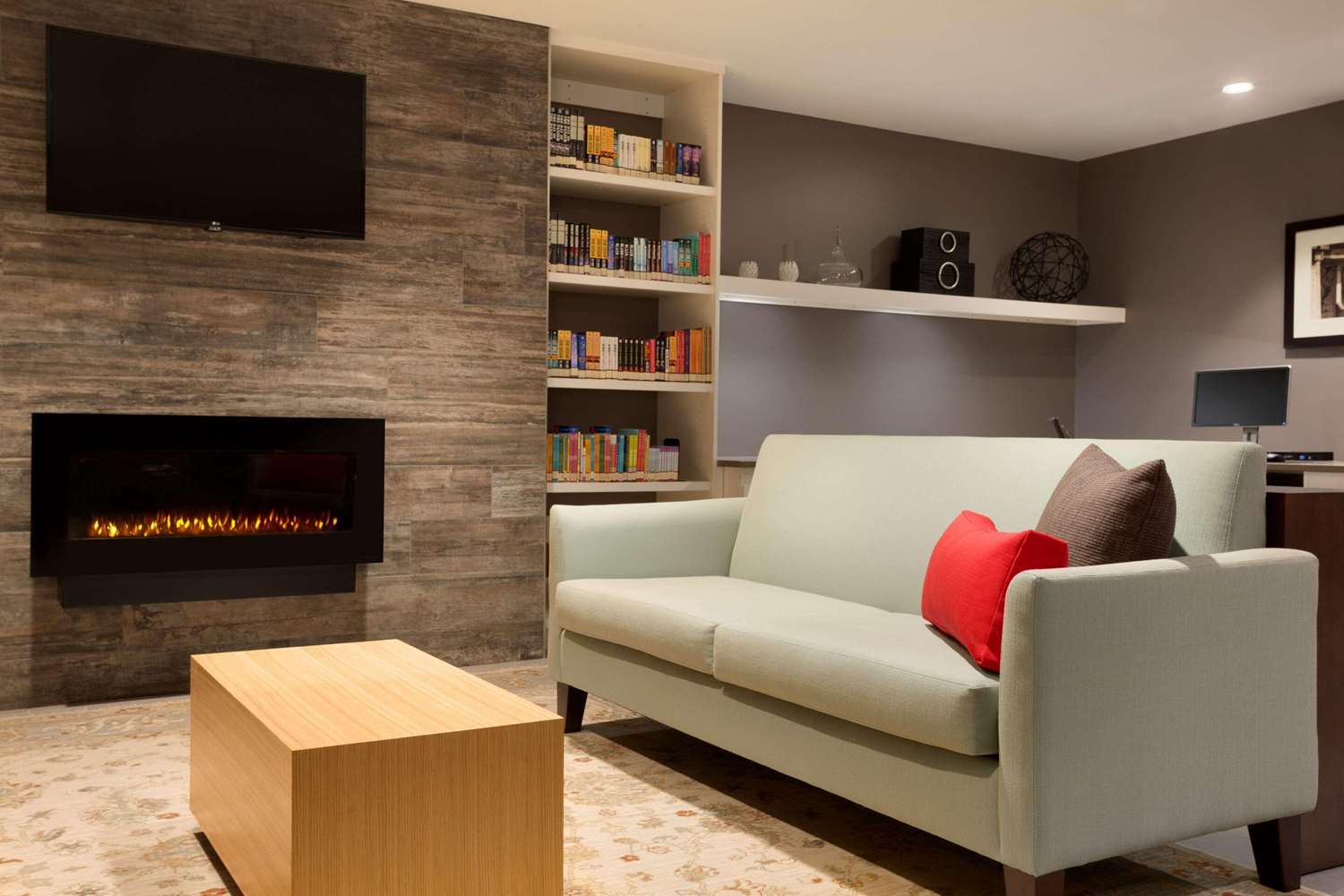 Country Inn & Suites By Radisson Asheville River Arts District 13/28