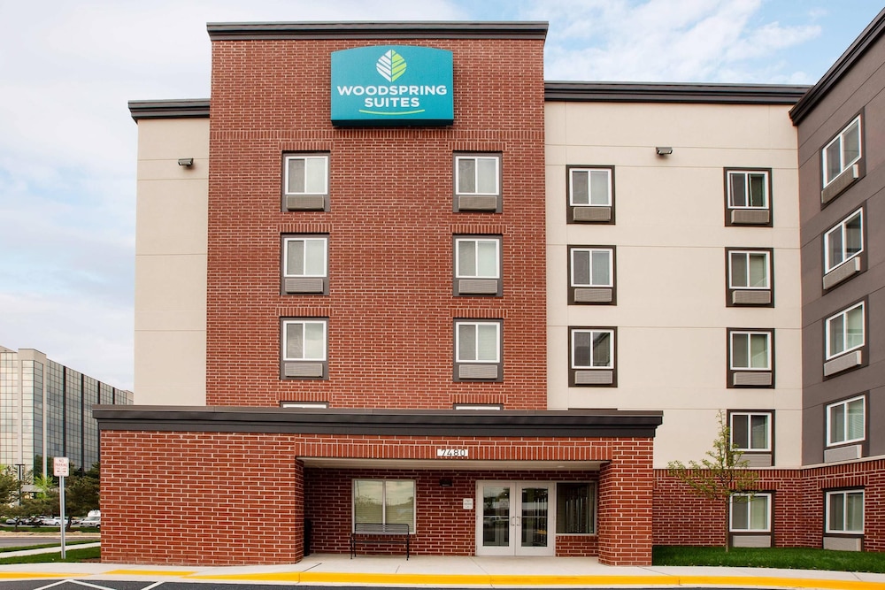 WoodSpring Suites Washington DC Northeast Greenbelt 2/24