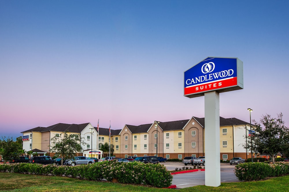 Candlewood Suites Lake Jackson Clute 5/60