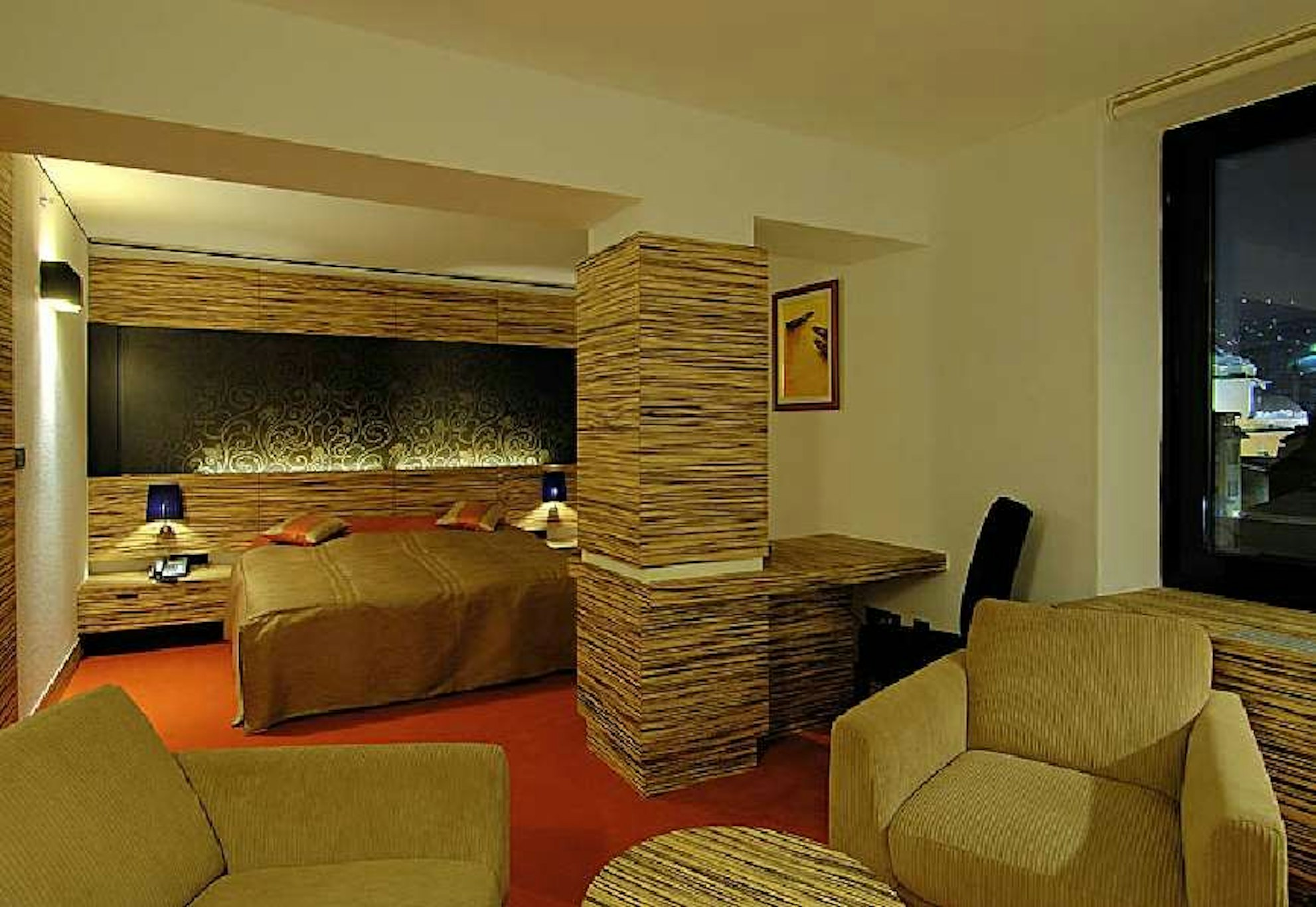 Europe Hotel 28/56