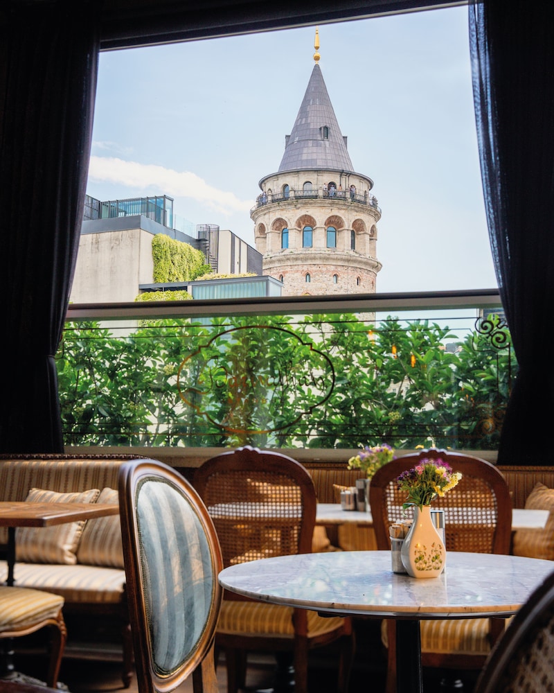 Meroddi Barnathan Hotel 36/49