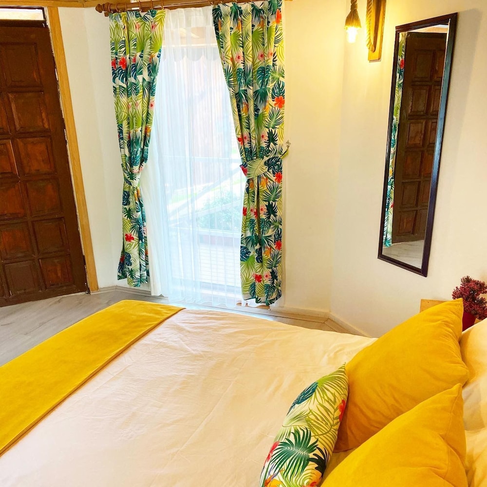 Kara Kedi Beach Bungalow 9/50