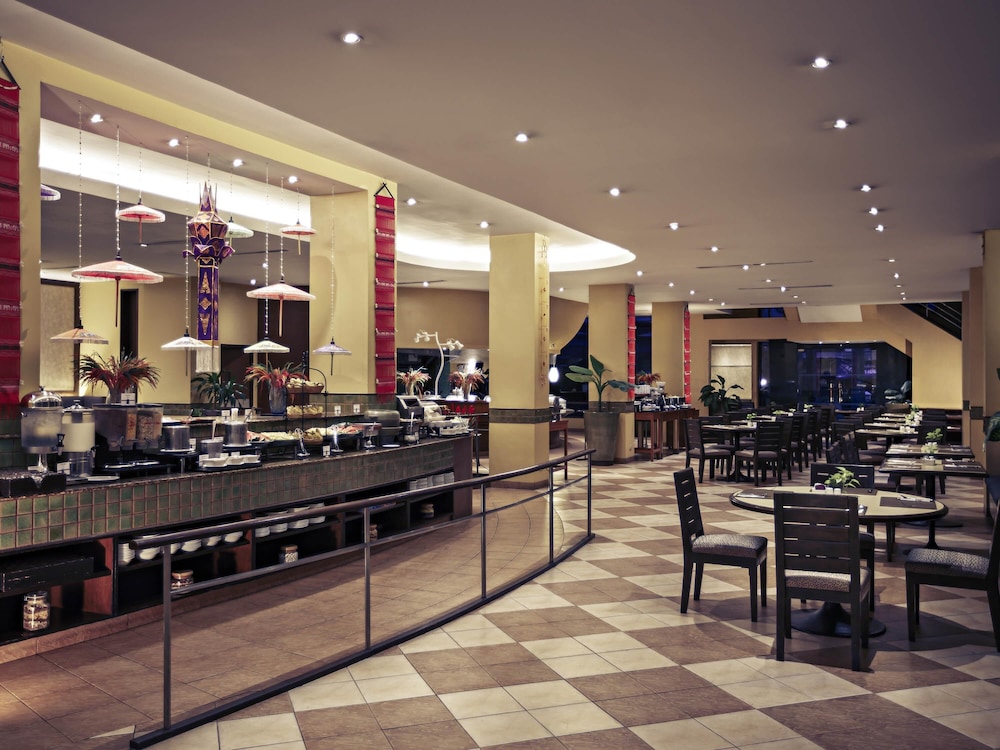 Mercure Chiang Mai Hotel 43/61