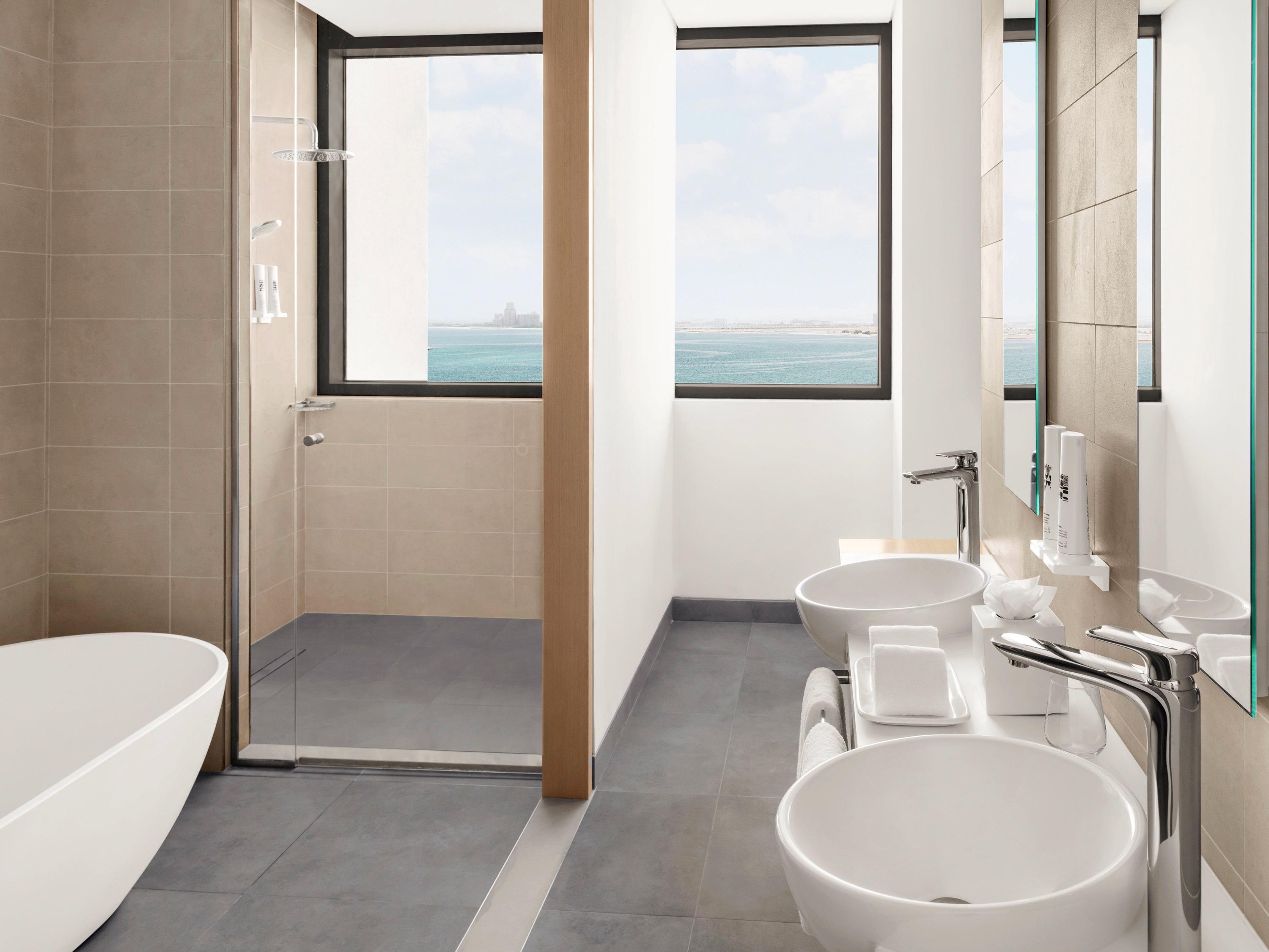 Bridge, Panoramic, Junior Suite, Movenpick Resort Al Marjan Island 7/8