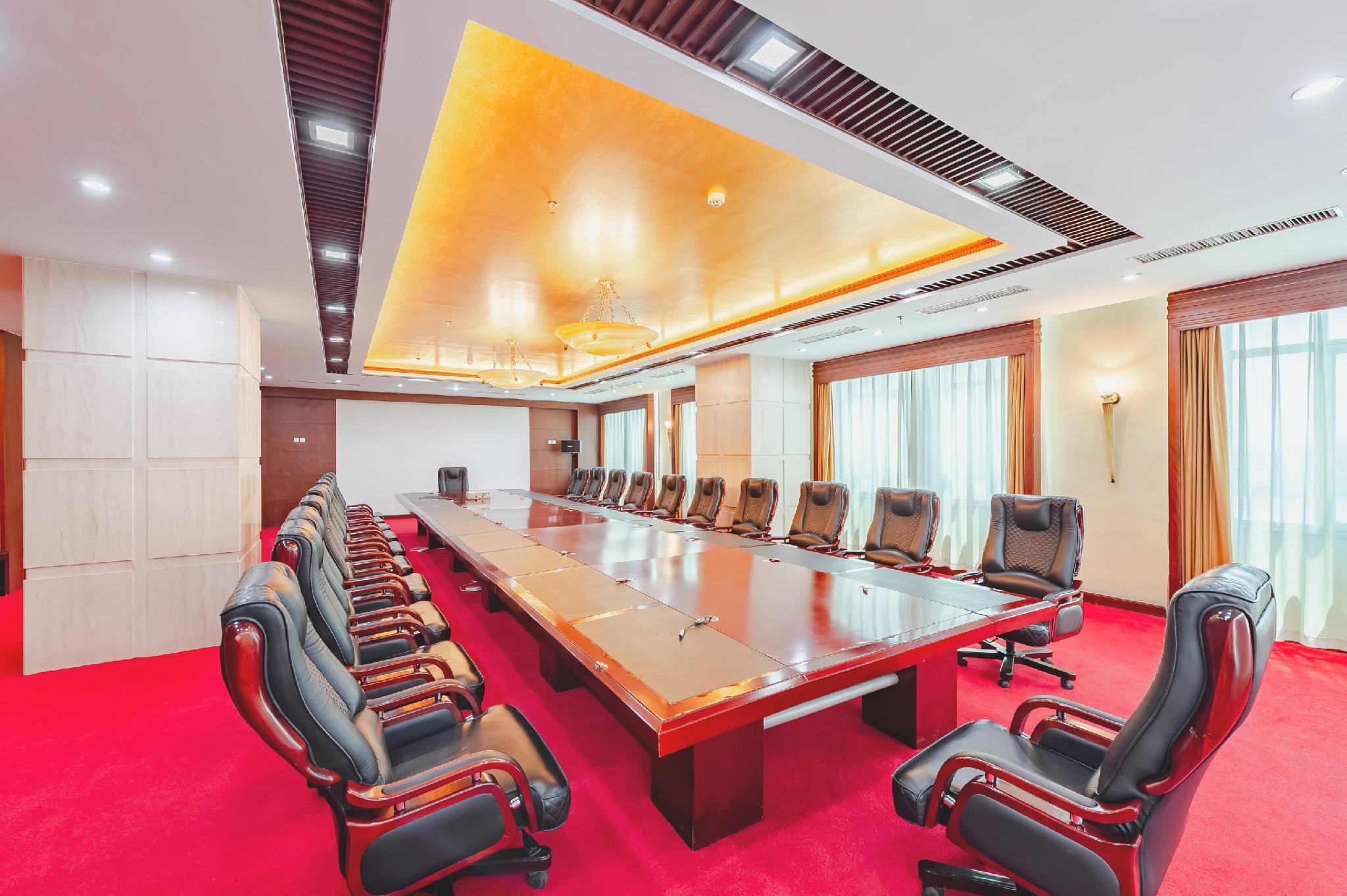 Fuhong International Hotel 36/48