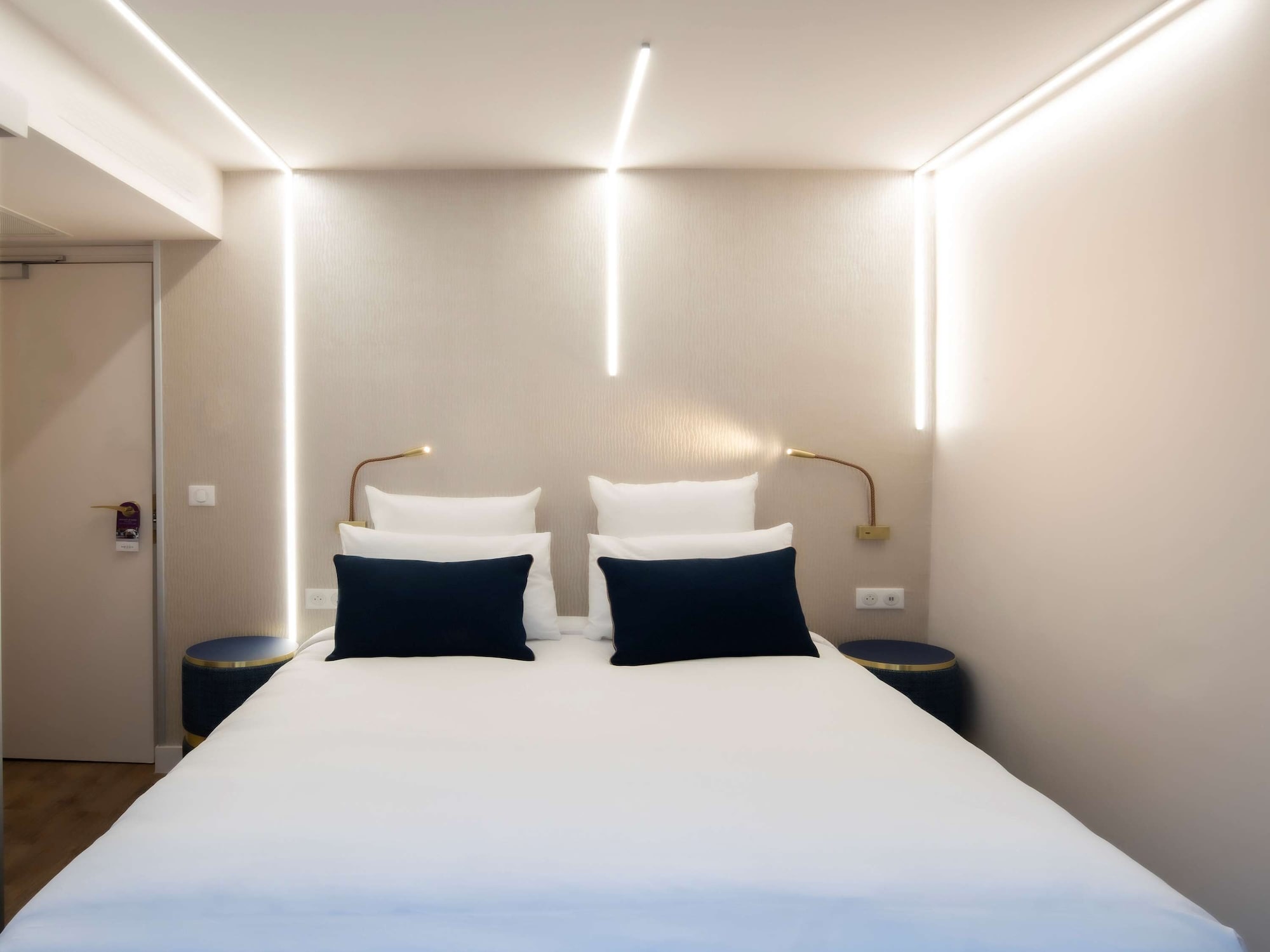 CLASSIC, DOUBLE BED