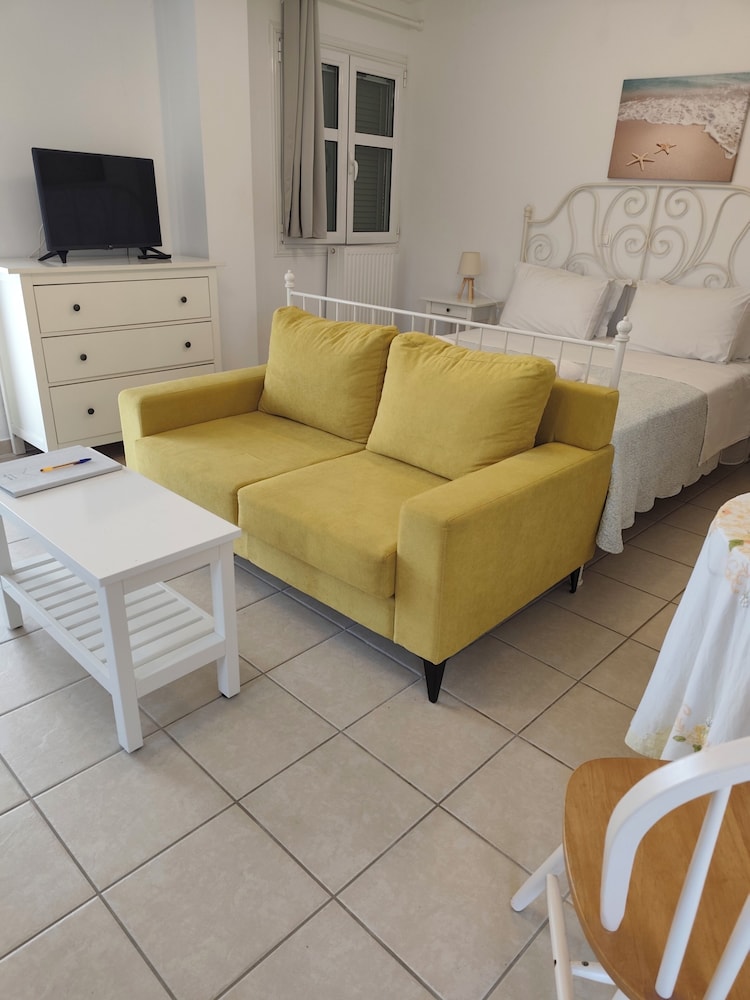 Lagoon View Apartments - Adults Only 43/70