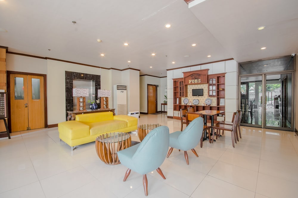 Fuente Oro Business Suites 67/68