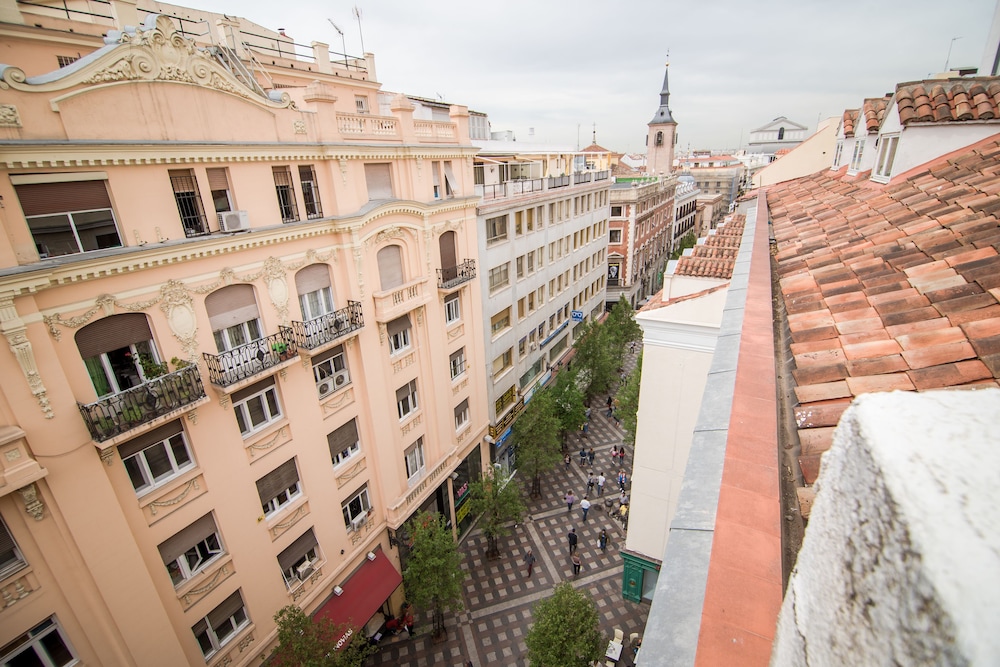 PETIT宫殿PUERTA DEL SOL(PETIT PALACE PUERTA DEL SOL) 图片1