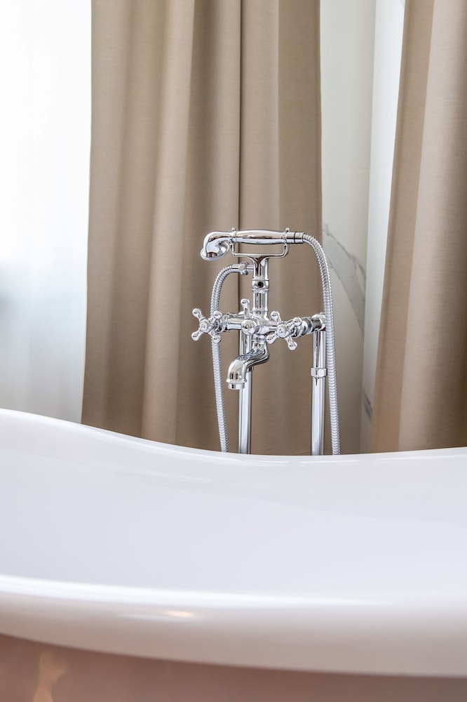Palazzo Cini Luxury Rooms In Pisa 19/50