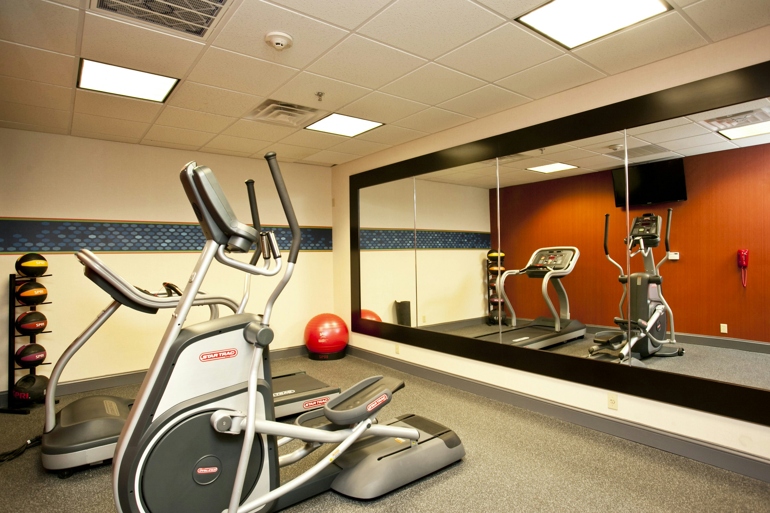 Hampton Inn Martinsburg South-Inwood 49/75