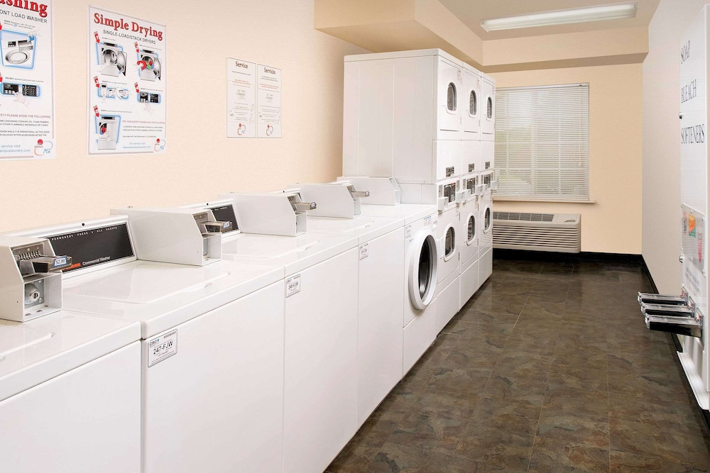 WoodSpring Suites Kansas City Lenexa 6/26