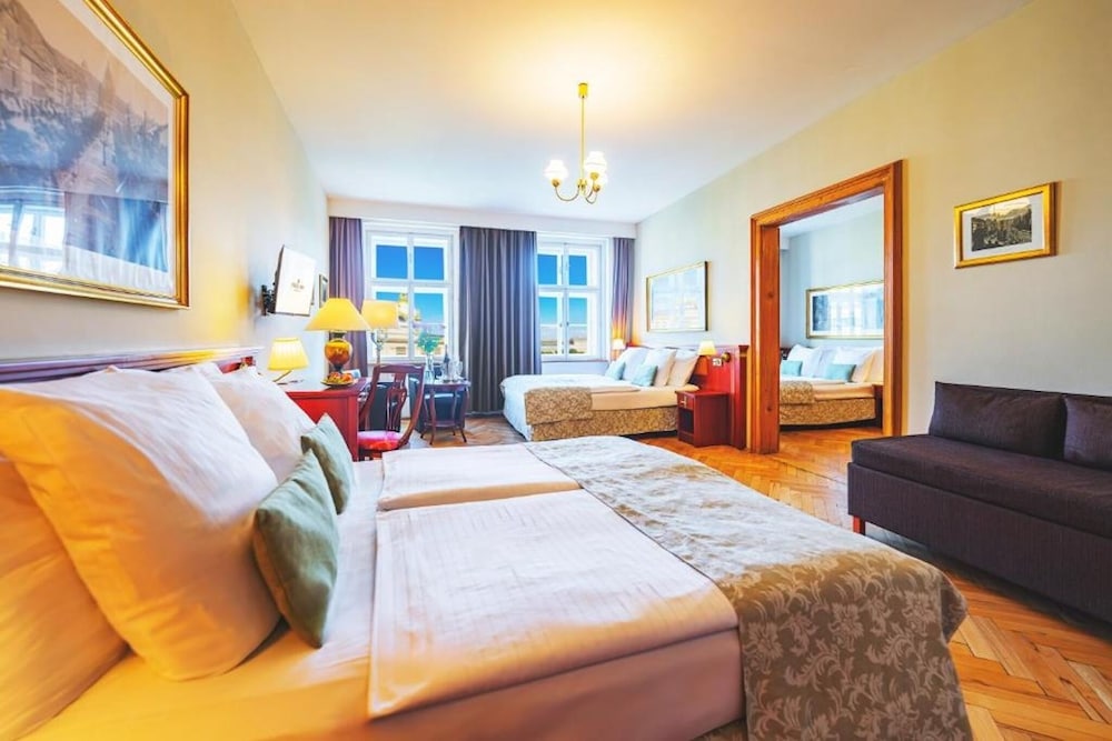 Wenceslas Square Hotel 8/58