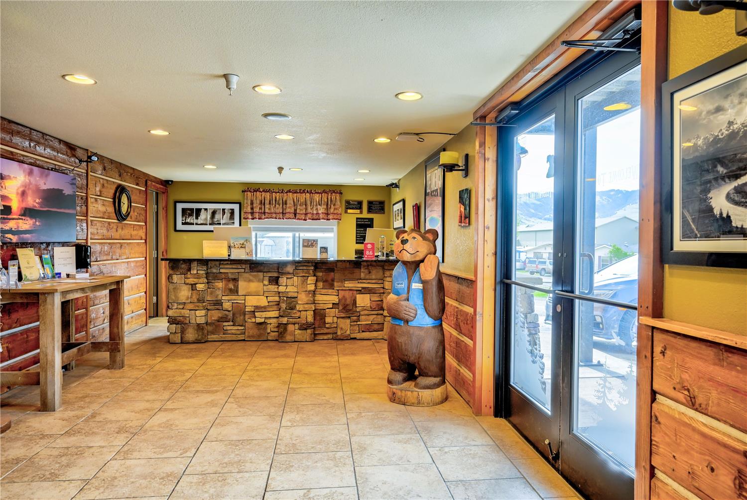 Travelodge By Wyndham Gardiner Yellowstone Park North 6/21