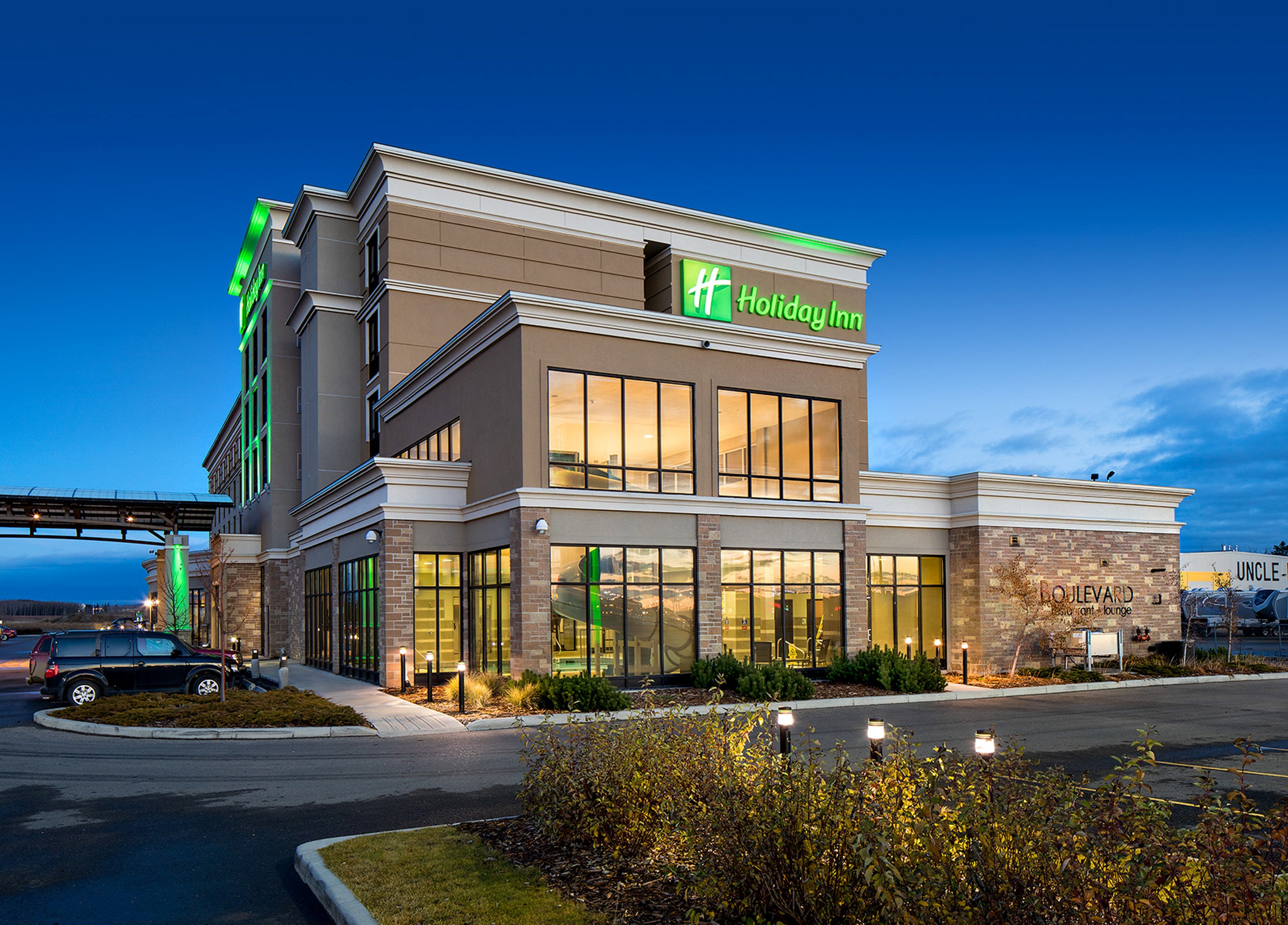Holiday Inn Red Deer South 6/76