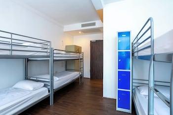 Mixed Dorm, 6 Beds, Adult Only