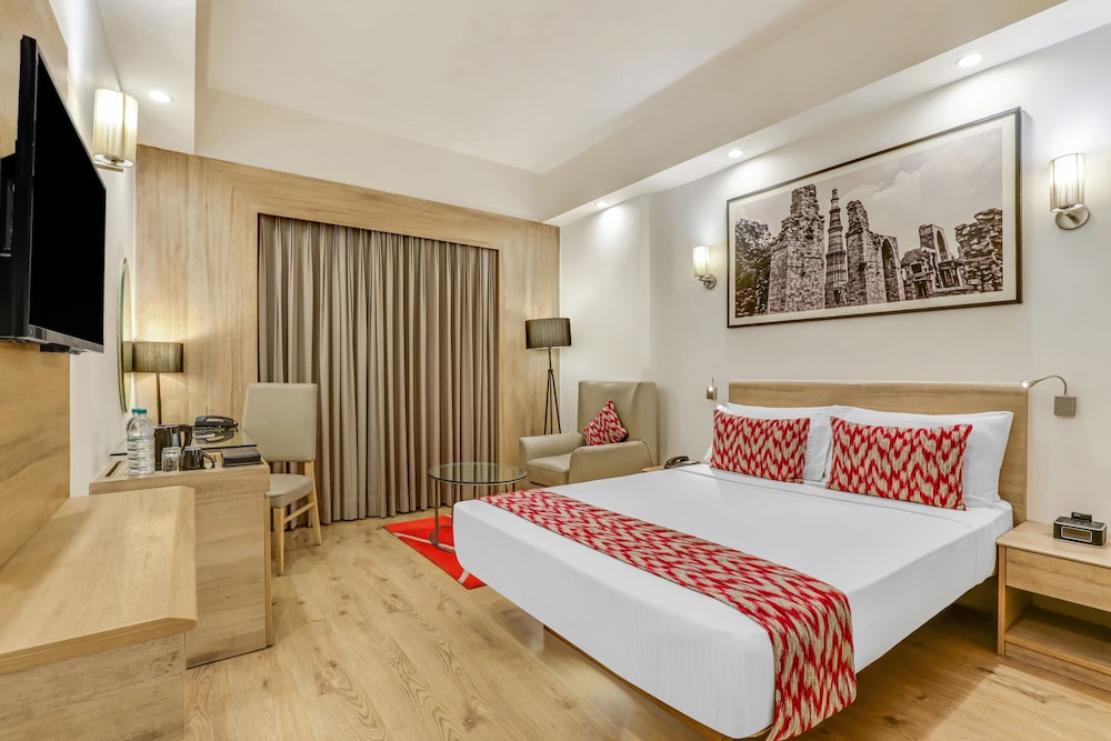 Lemon Tree Premier City Center Gurgaon 15/53