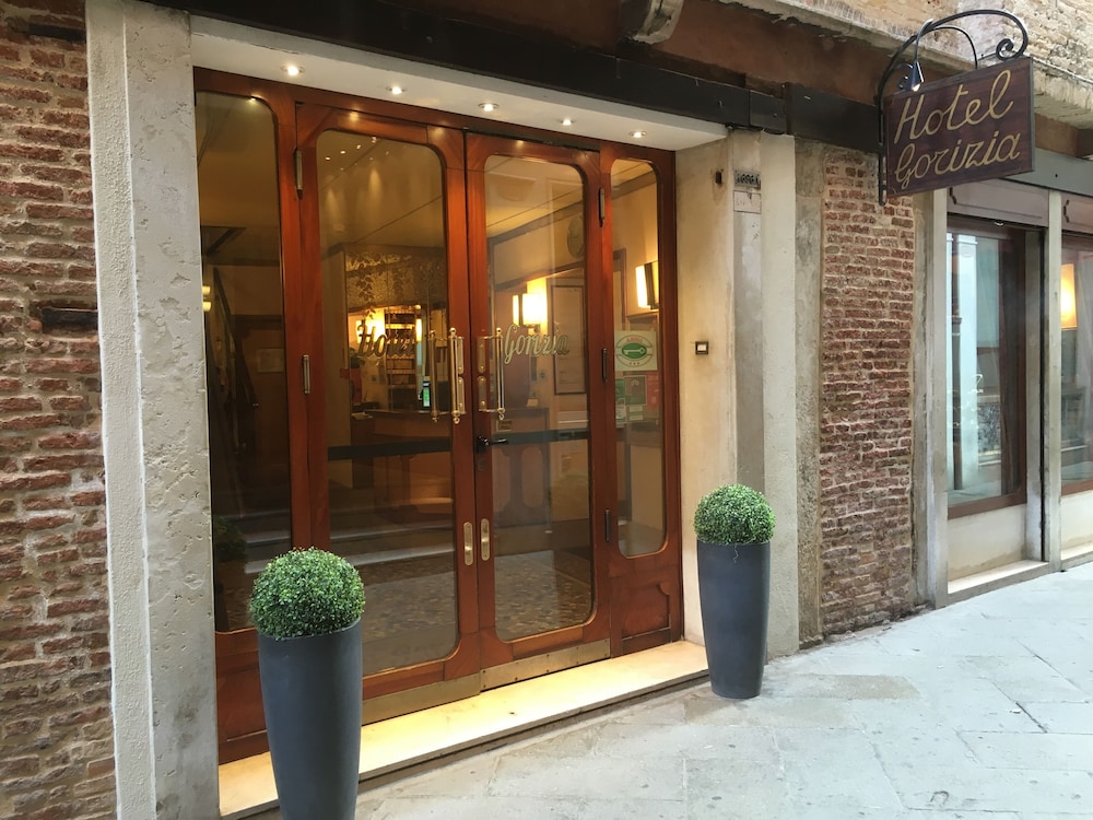 Hotel Gorizia A La Valigia 2/43