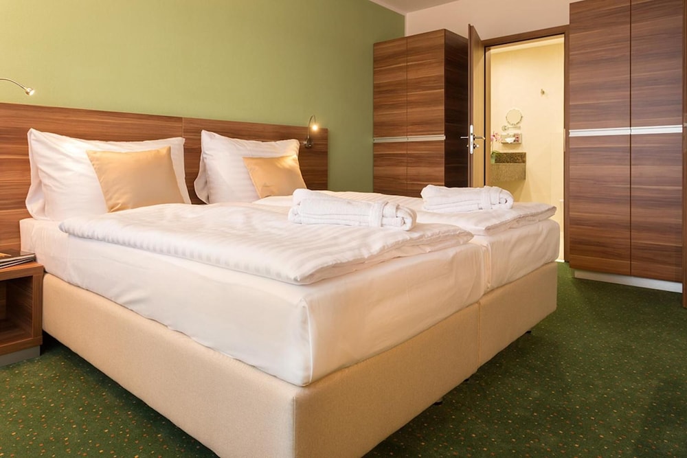 Kurhotel Pyramide Sibyllenbad 12/40