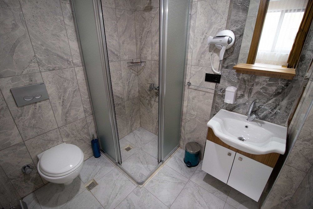 Ersoy Ikiz Otel 38/41