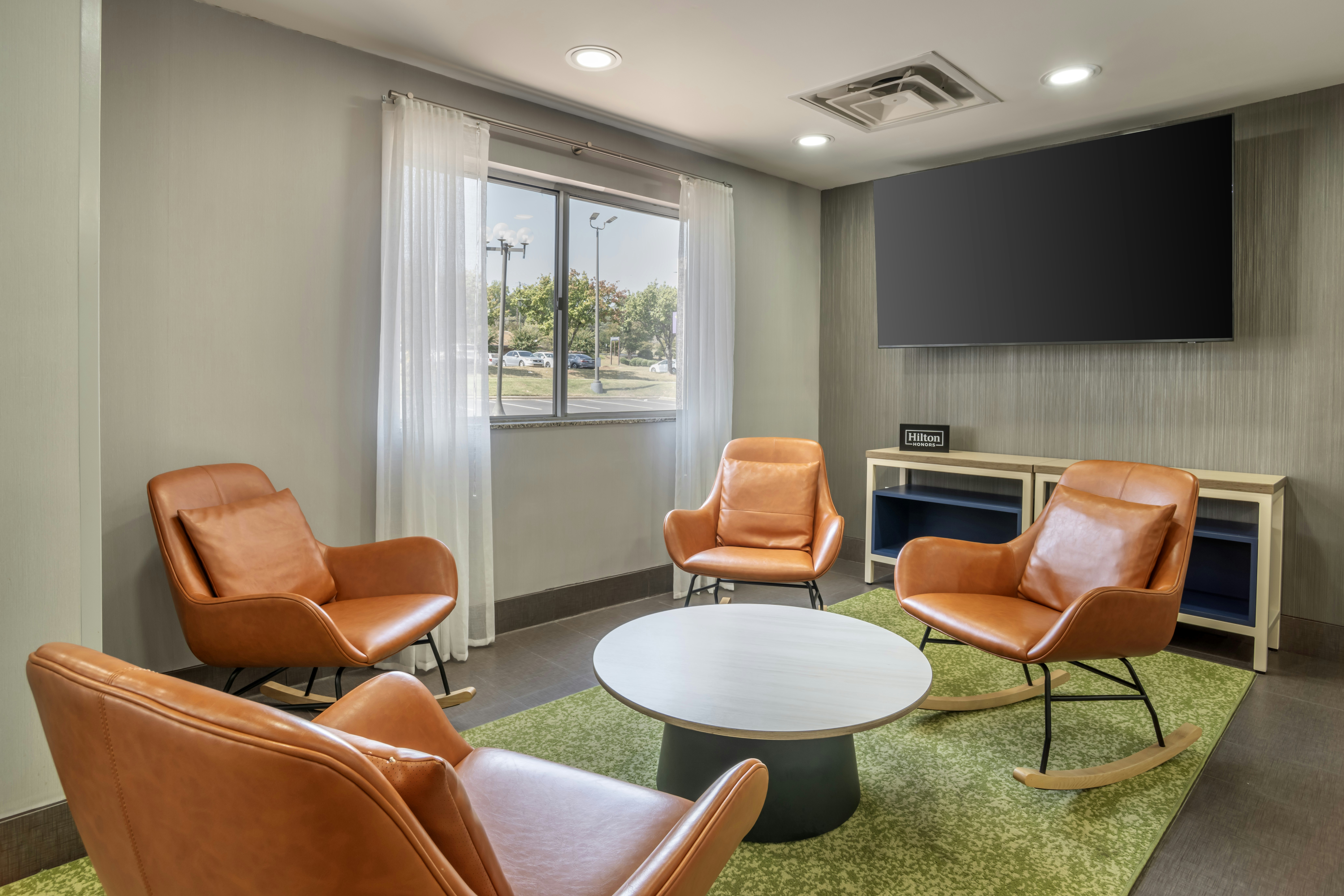 Spark by Hilton Kannapolis 15/21