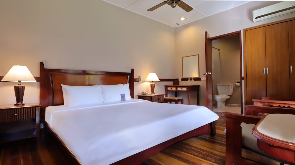 Berjaya Tioman Resort 16/62