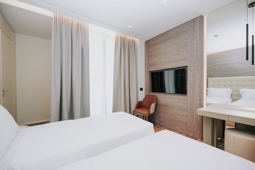 Magnus Hotel 12/50