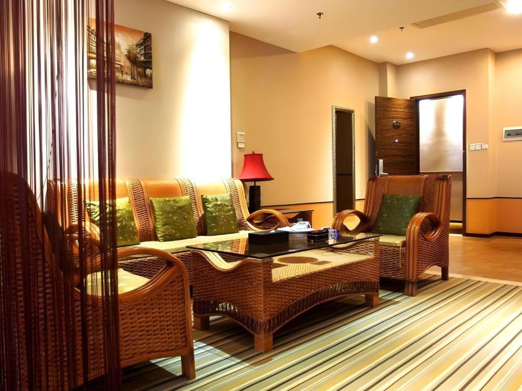 Harmony Resort Hotel(Formally Hetian Holiday) 33/55