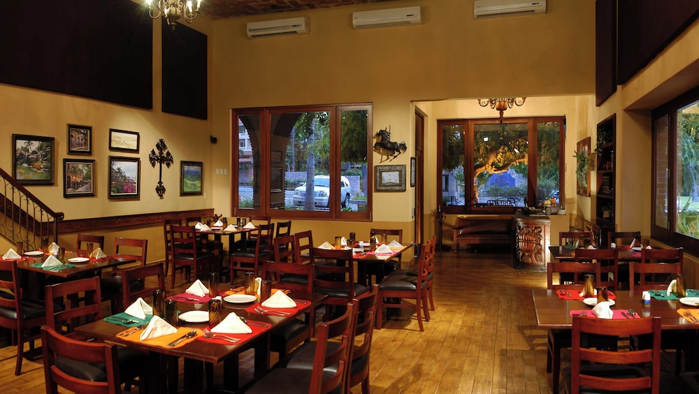 Hotel Playa Mazatlan 46/50