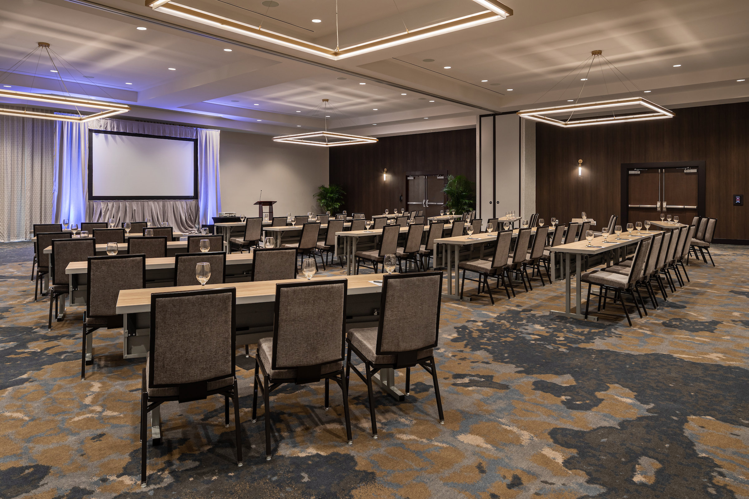 Crowne Plaza North Augusta 55/75