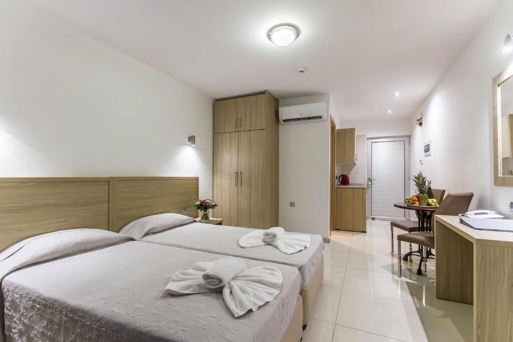Bellini Hotel 13/48