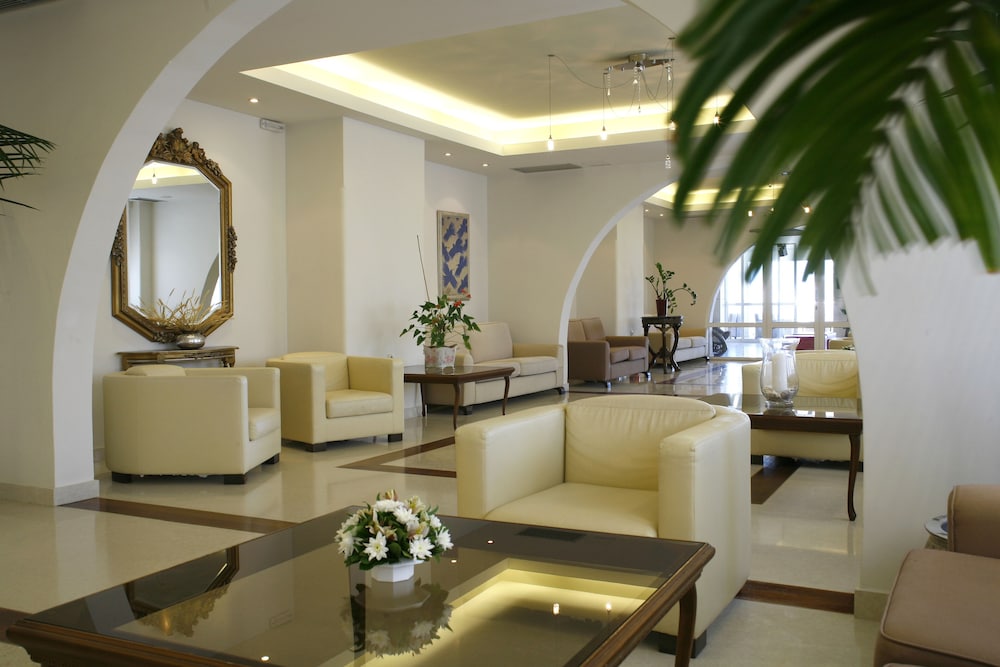 Glaros Beach Hotel 30/50