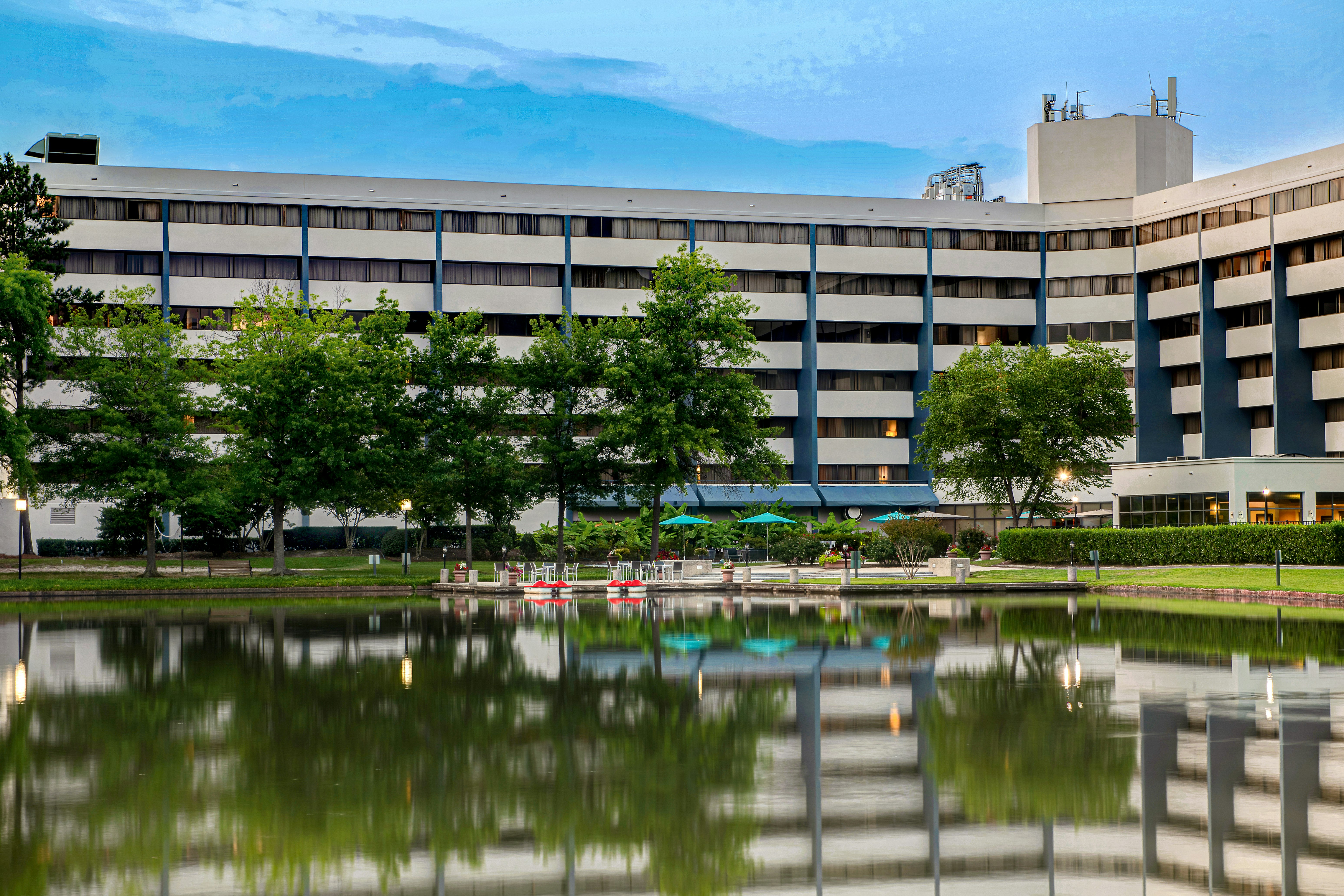 DoubleTree Suites by Hilton Raleigh - Durham 76/82