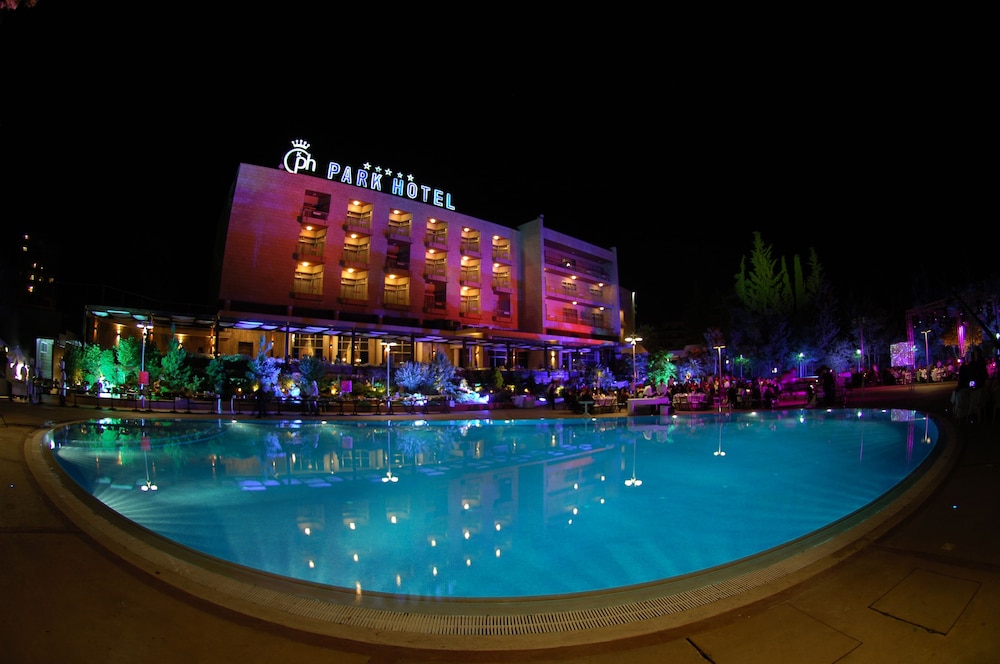 CHTAURA PARK HOTEL in CHTAURA